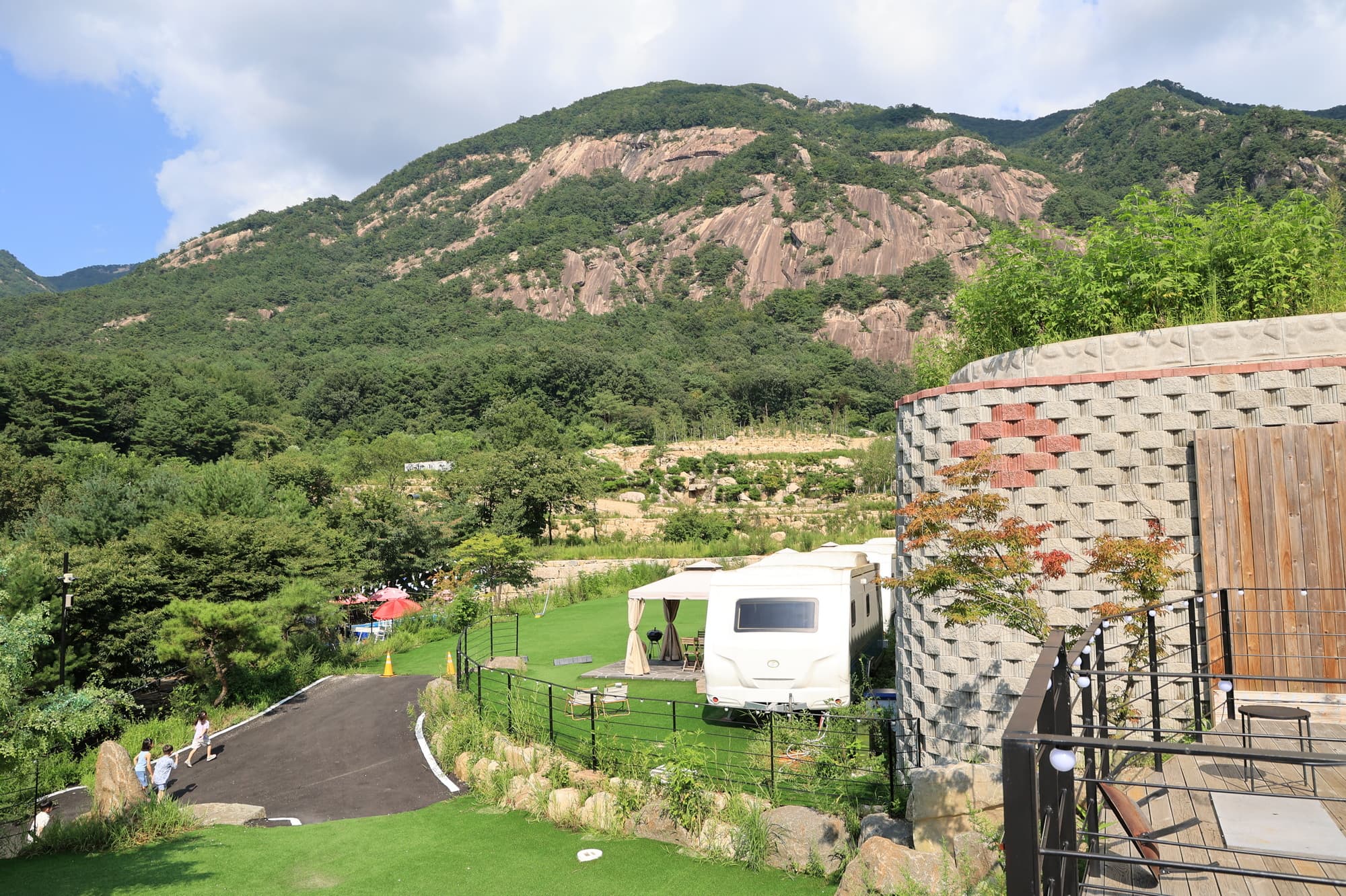 산정호수 마루글램핑 카라반 사진 7