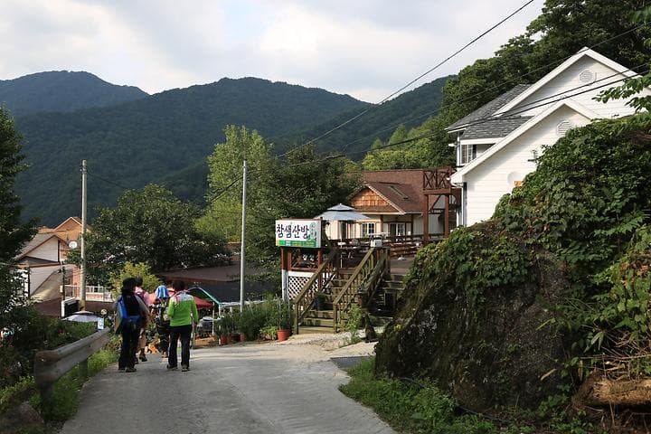 백무동야영장 대표 사진