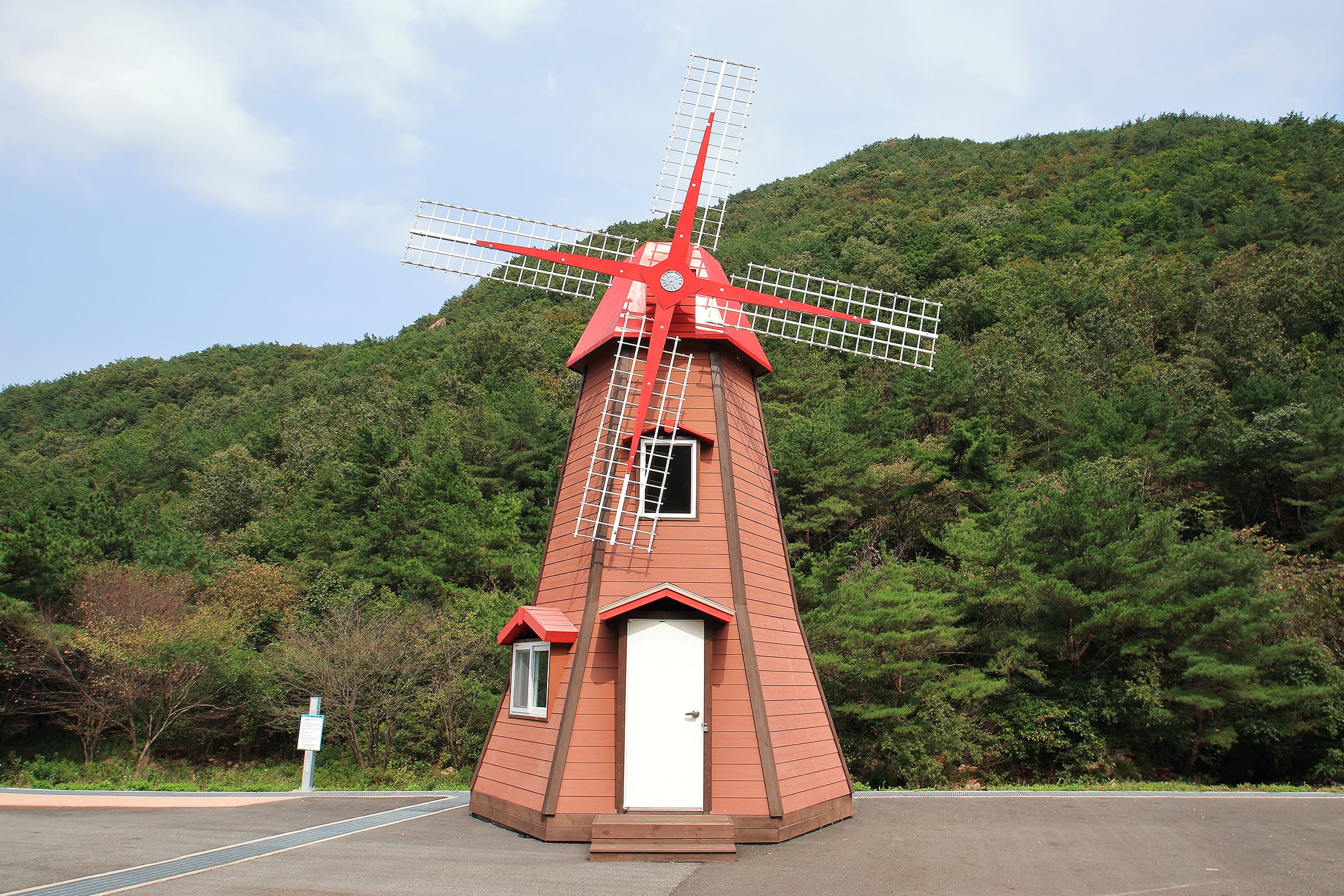 산꽃벚꽃마을 오토캠핑장 사진 4