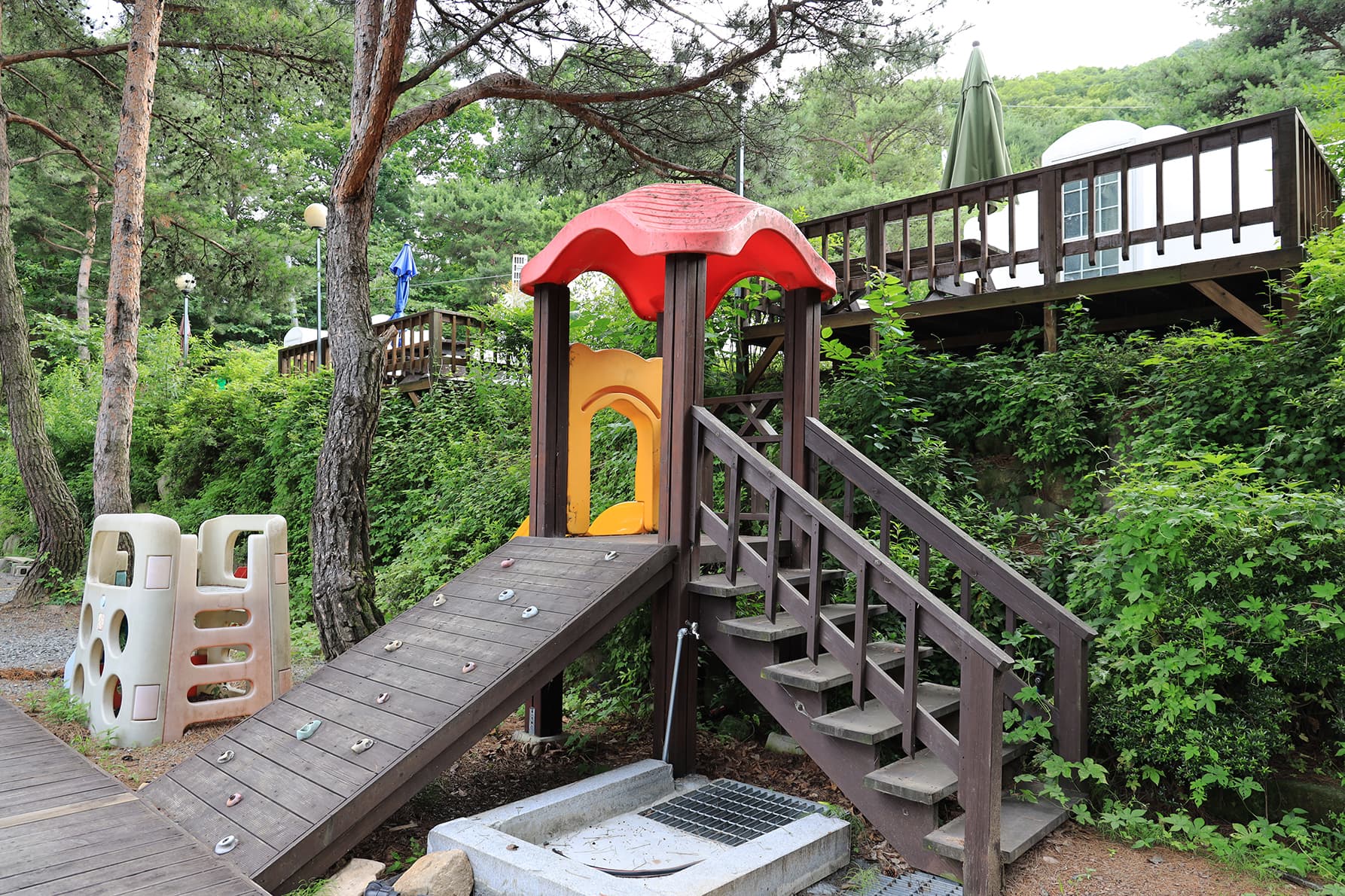 더캠프 사진 14